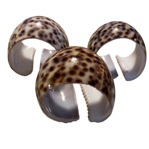 Set Of 3 Vintage Spotted Shell Napkin Rings Made In The Philippines - Picture 1 of 5